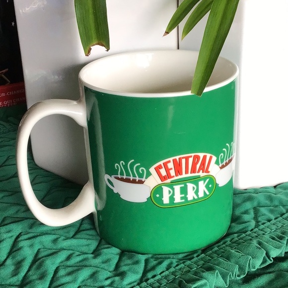 « Friends » CENTRAL PERK , coffee mug, mint condition, 16 oz. - Picture 2 of 4